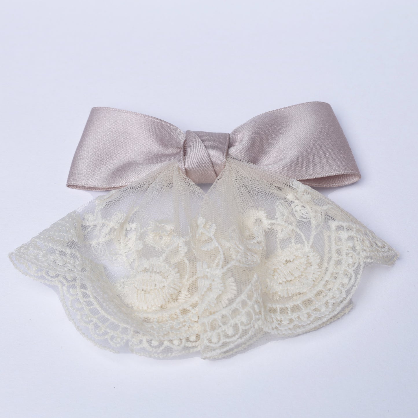 Lacy bow frill alligator clip with pink satin bow and cream lace detailing