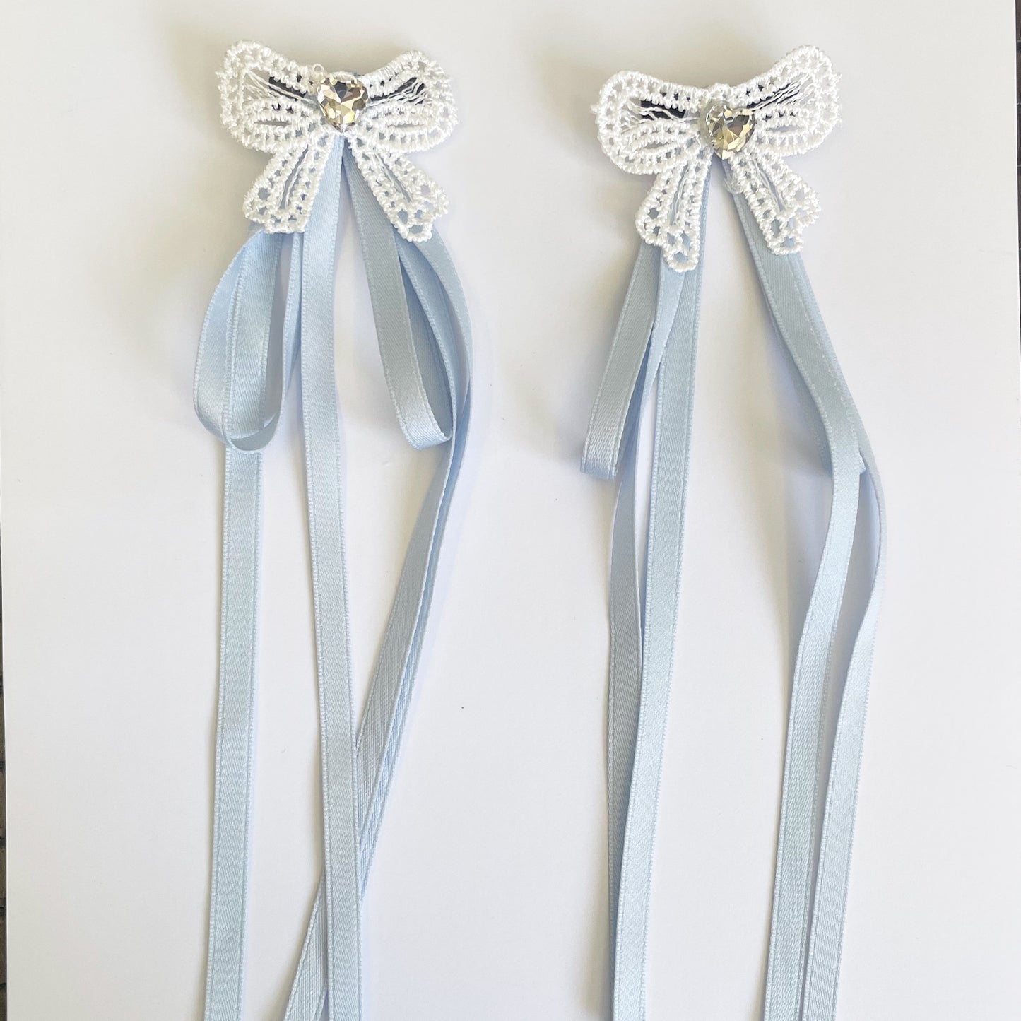 Dazzling Ribbon Side Clips with stud (Blue)