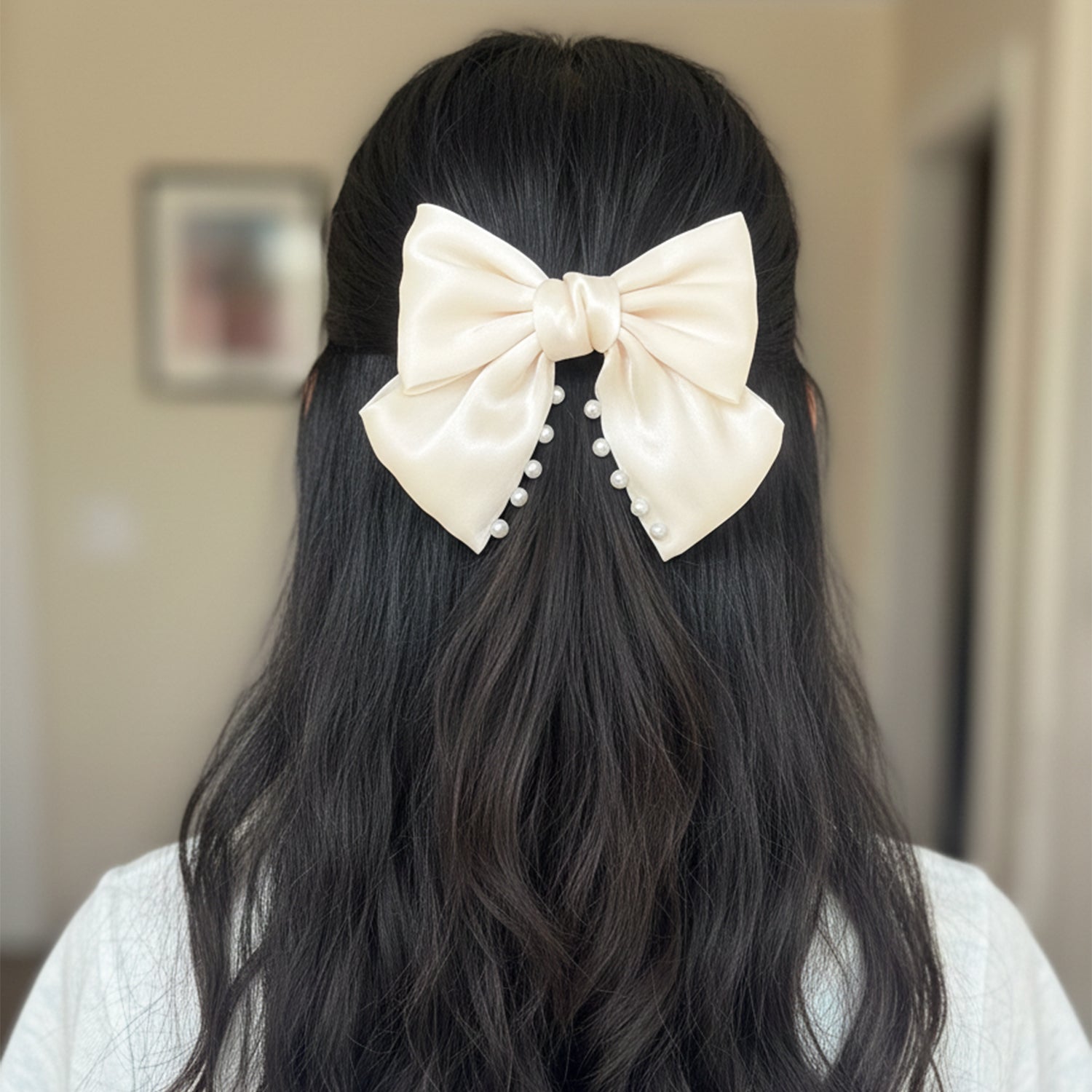 Stunning Pearly Bow Clips (Cream)