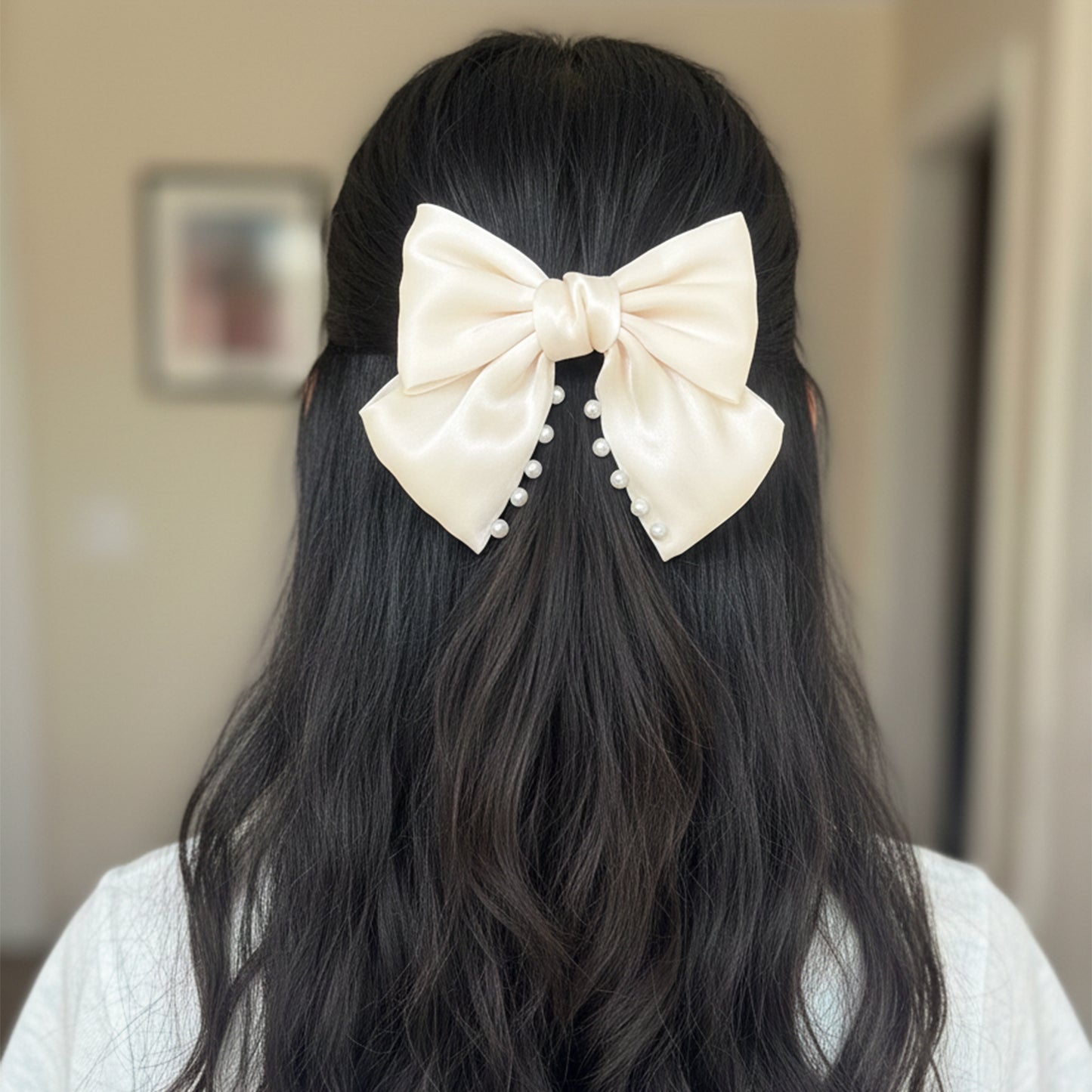 Stunning Pearly Bow Clips (Cream)