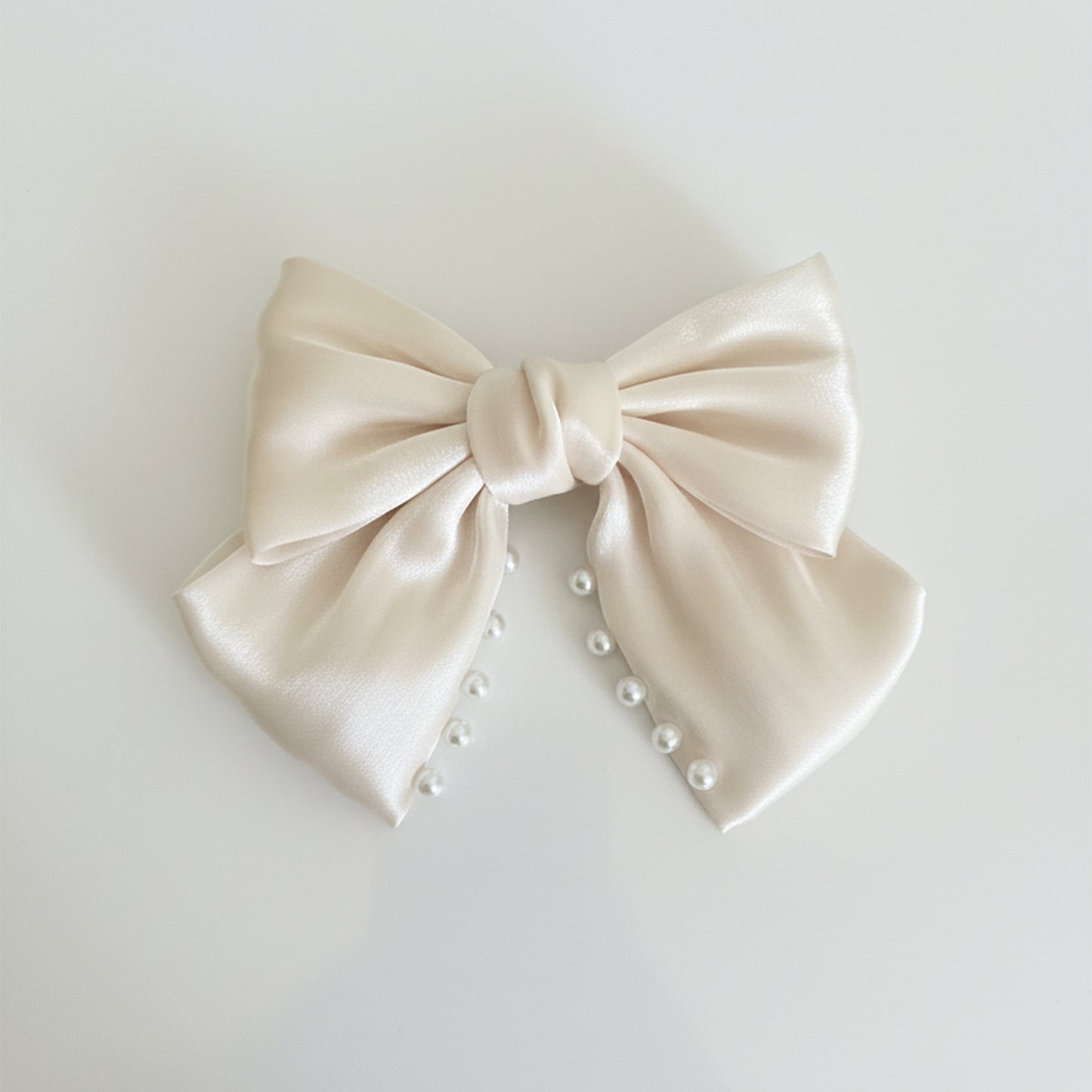 Stunning Pearly Bow Clips (Cream)