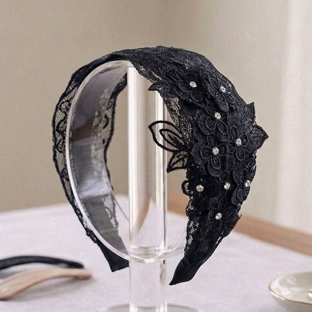 Floral Heavy Embellished Lacy Hairband (Black)