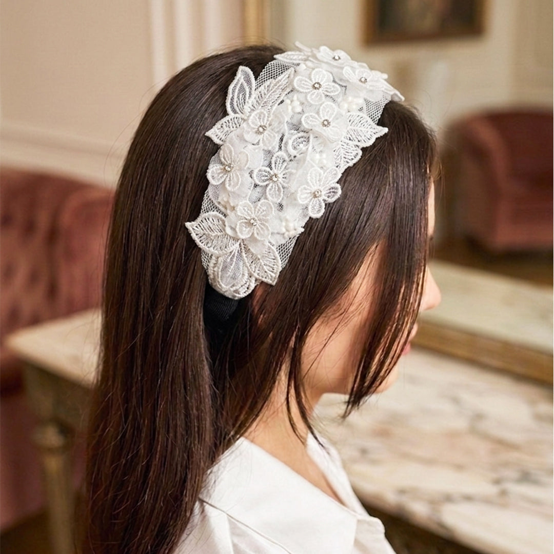 Floral Heavy Embellished Lacy Hairband (White)