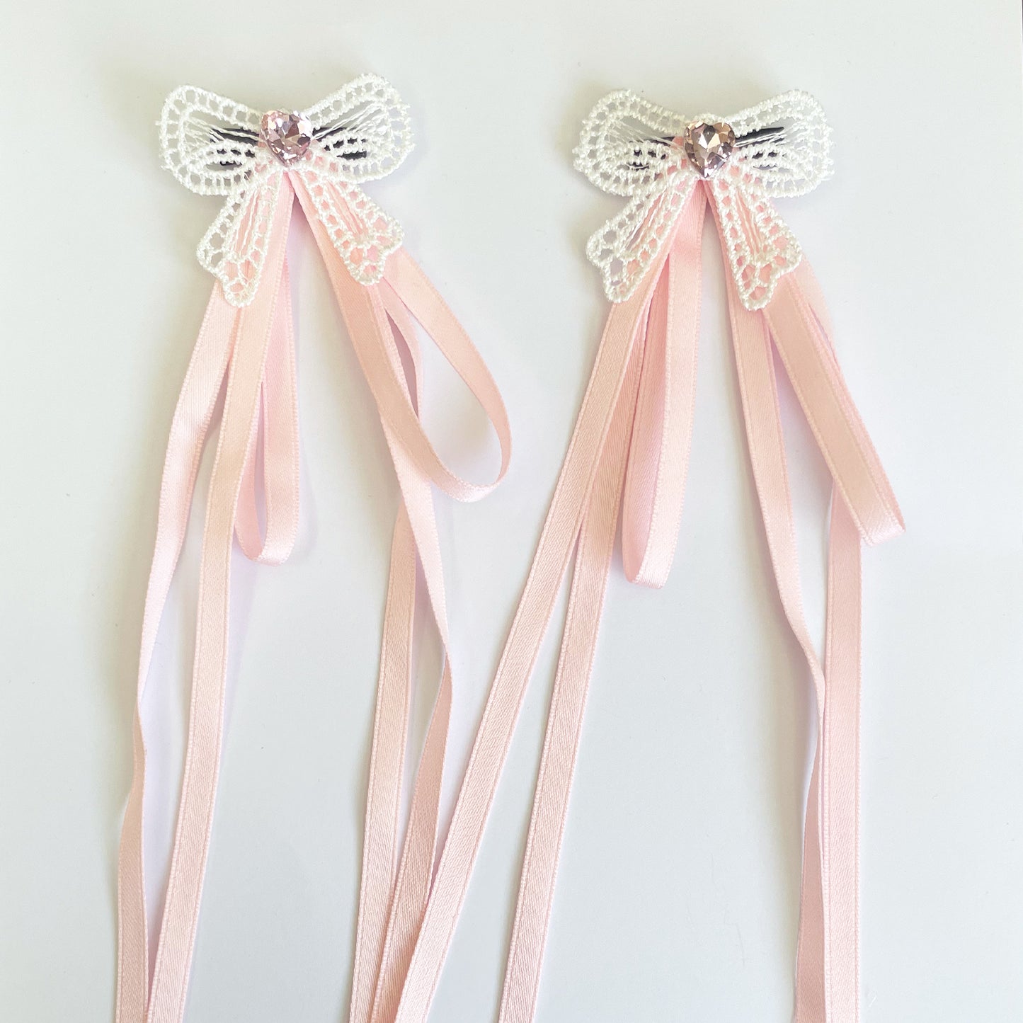 Dazzling Ribbon Side Clips with stud (Pink)