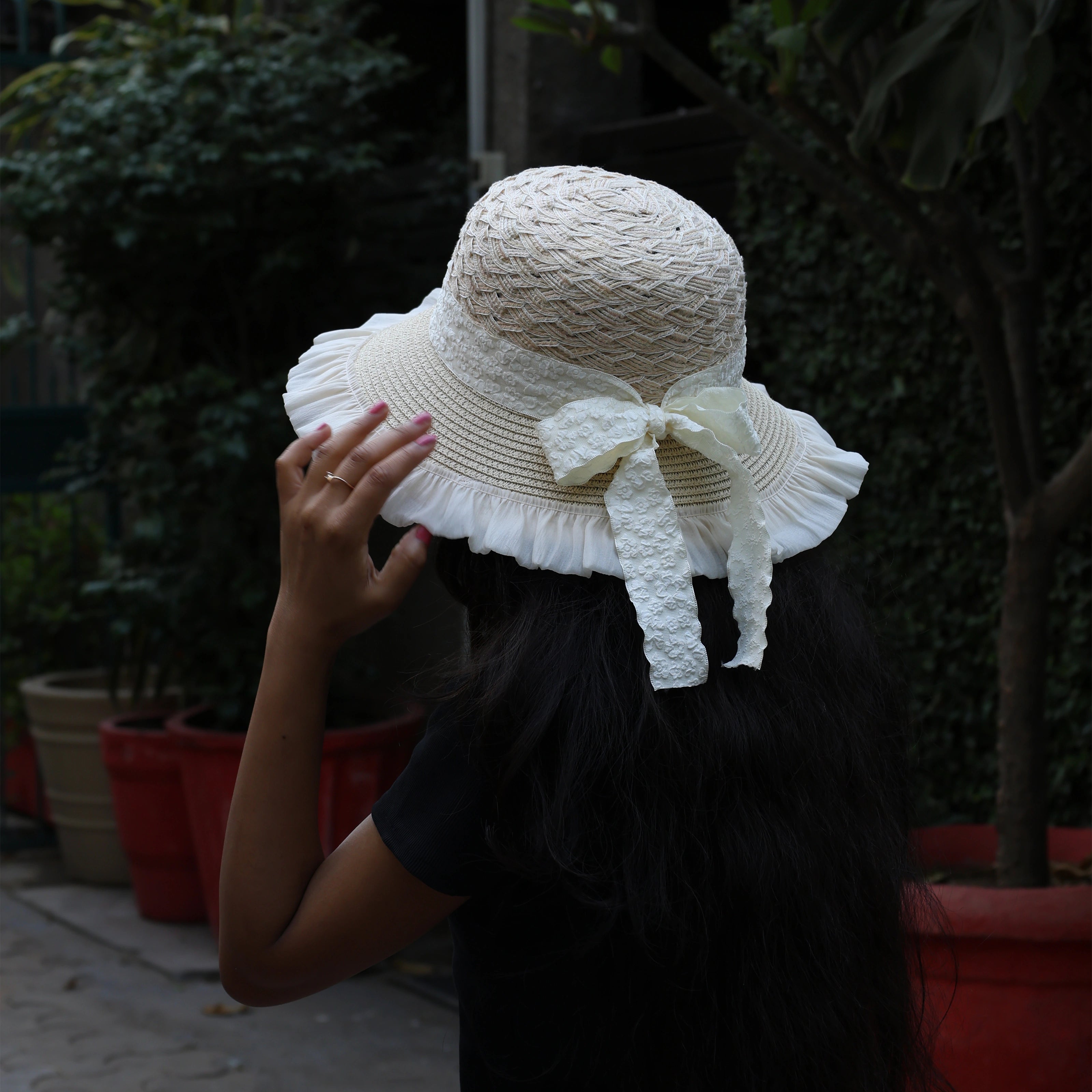 Straw Braided Round Hat with Frill and Ribbon (Cream)